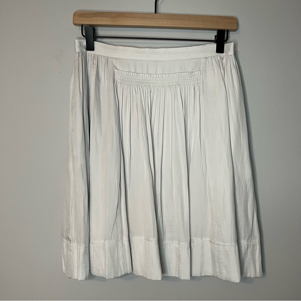 Women’s Banana Republic silver lightweight a line skirt size 0
